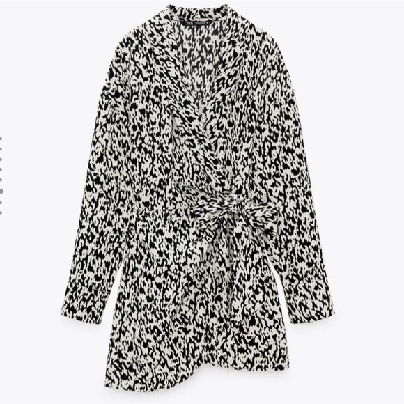 Zara Animal Print Jumpsuit/Romper Wrap Front Tie Long Sleeve - Picture 4 of 15